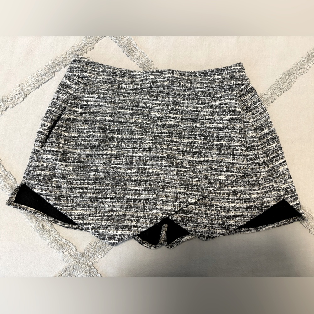 Aqua Tweed Skort with Gold